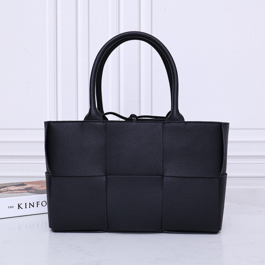 Small Tote 30cm #2218-1A Black – DIAMOND&RUST