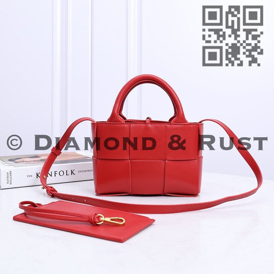 Nano Tote 20cm #2251 Red