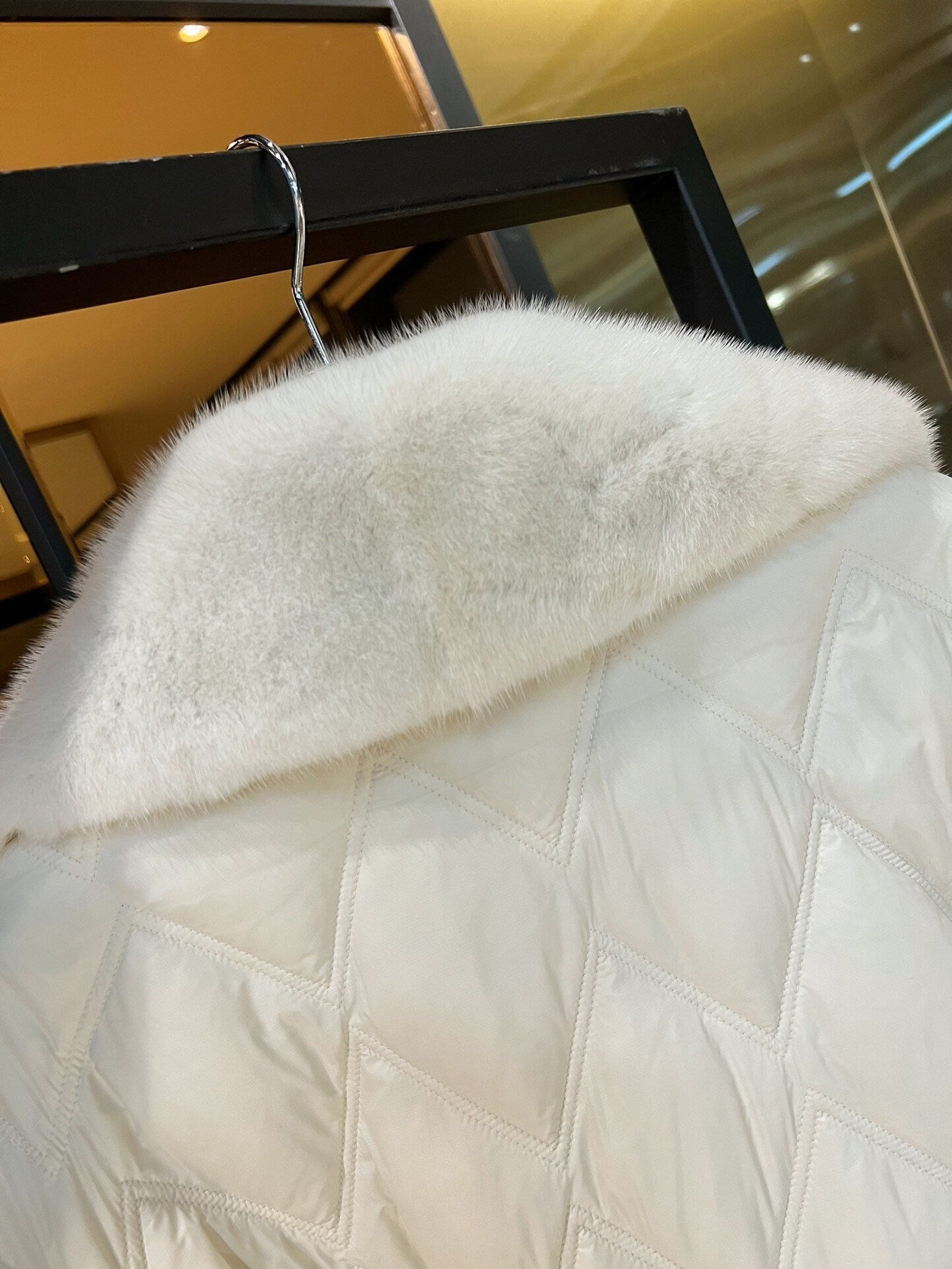 Wool mink suit collar down jacket Long coat White