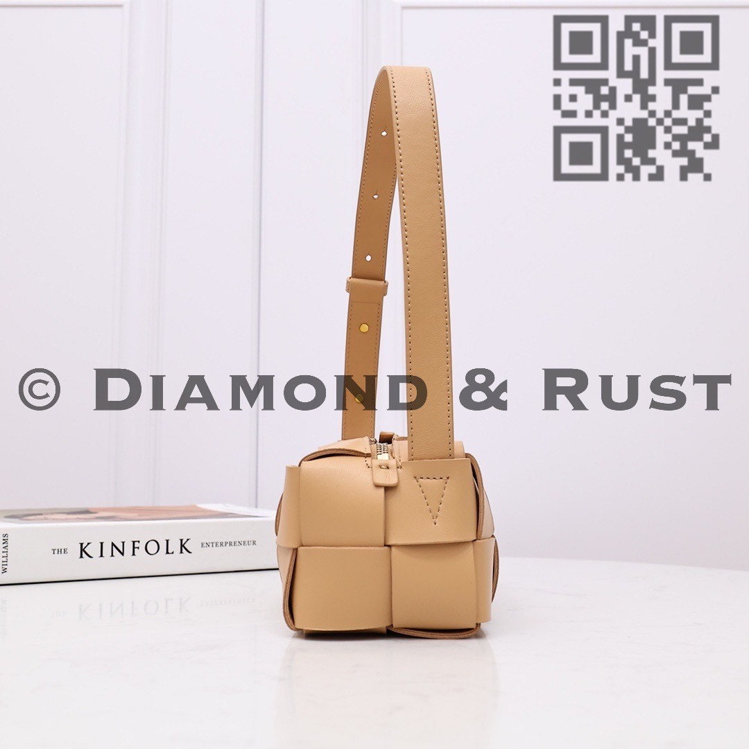 Small Brick Cassette Bag #2245 Almond