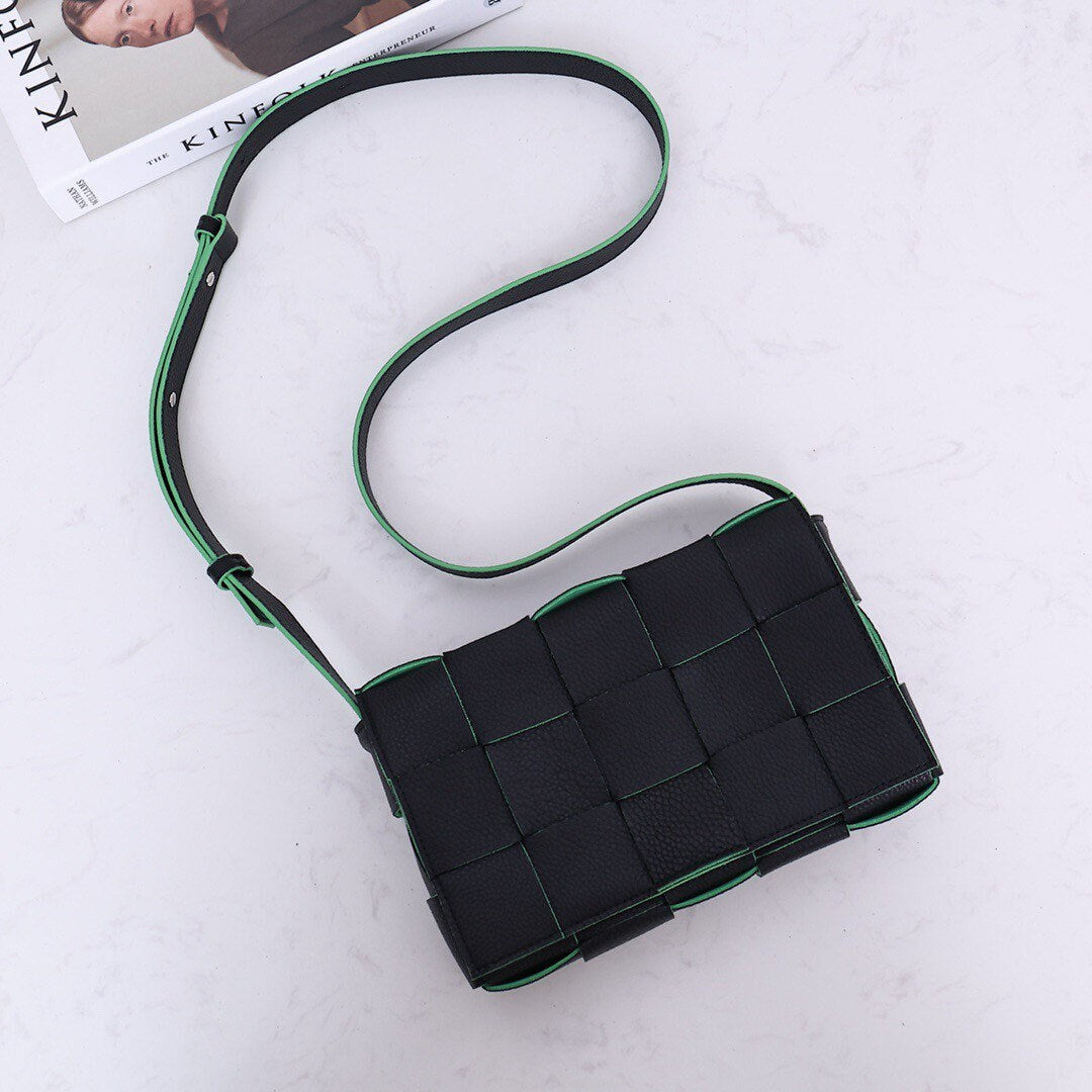 Cassette Bag In Contrast Color Pebbled Leather # 9030 Black-Green