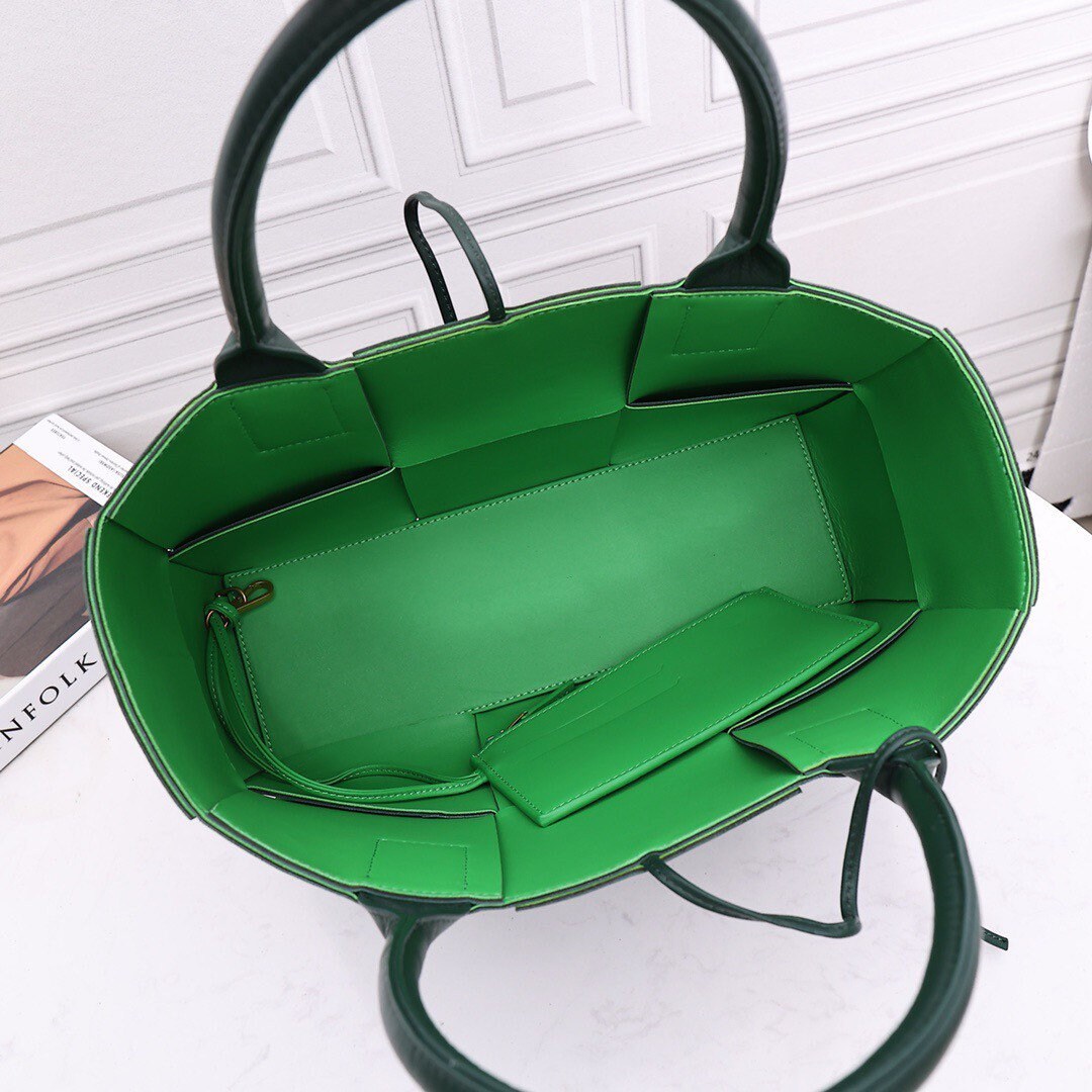 Medium Tote 36cm #2218A Rain tree Green