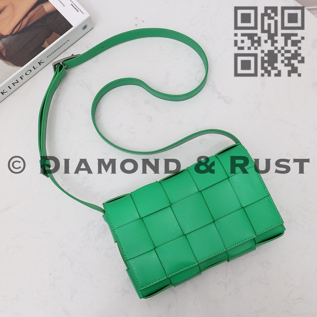 Cassette Bag In Contrast Color # 2248 Green-Black