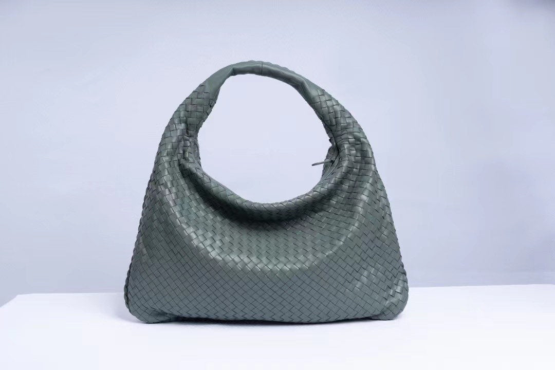 Intrecciato Shoulder Bag